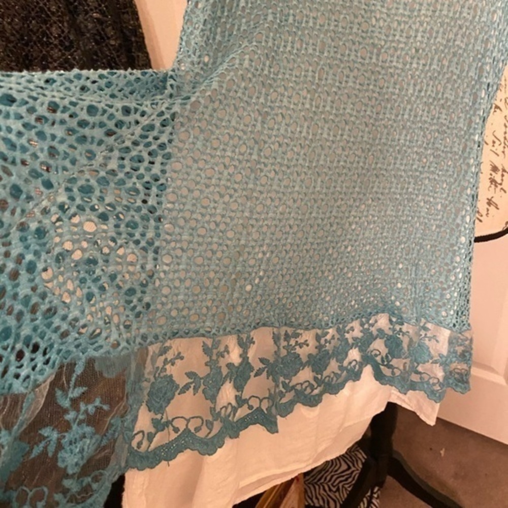 Lace tank - Picture 2 of 4